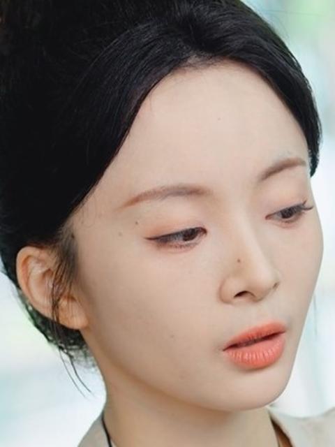 Vợ Yêu Của Cố Tổng Hóa Ra Là Đại Sư Huyền Học